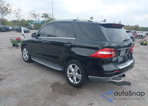 2013 Mercedes-Benz Ml 350 z USA, uszkodzony, nr VIN 4JGDA5JB3DA228078